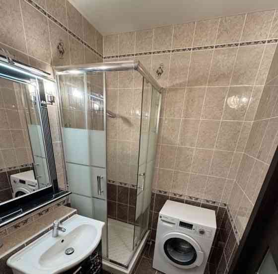 Сдается однокомнатная квартира в Ворошиловском районе на пересечении Щорса и Орешкова. Донецк