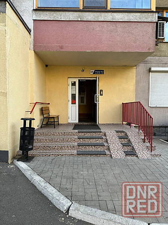 Продажа 4-к. крупногабаритной квартиры 140 м.кв. на 2-х этажах, Калининский р-н, пр-т Ильича. Донецк - изображение 1