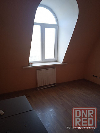 Продажа 4-к. крупногабаритной квартиры 140 м.кв. на 2-х этажах, Калининский р-н, пр-т Ильича. Донецк - изображение 3