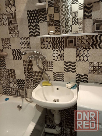 Сдам 1-комнатную квартиру в Кировском районе, Текстильщик Донецк - изображение 3