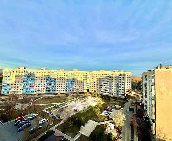 Продается просторная 3-х комнатная квартира Мариуполь