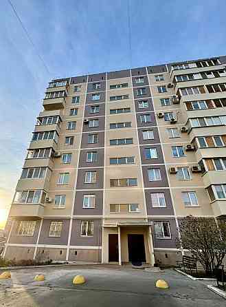 Продается просторная 3-х комнатная квартира Мариуполь
