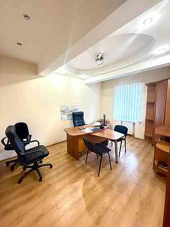 Продажа. Фасадное нежилое помещение Донецк