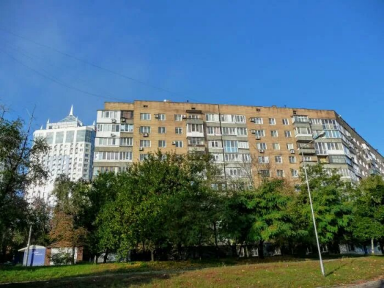 Продажа 2к квартиры площадь Конституции в Ворошиловском р-н Донецк