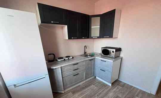 Сдаётся: квартира. Кол-во комнат: 1 Общая площадь квартиры: 39м² Город: Донецк. Район: Калининский Донецк