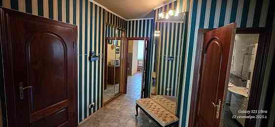 Продам ухоженную 3х-комнатную квартиру в Ворошиловском районе ( ориентир библиотека им.Крупской) Донецк