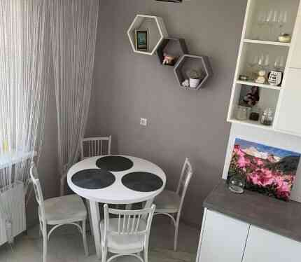 Сдаётся в аренду квартира Комнат : 1-ая Район : Будённовский Донецк