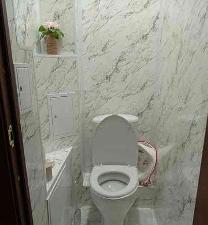 Сдаётся: квартира. Кол-во комнат: 1 Общая площадь квартиры: 35м² Этаж: 3/9 Район: Калининский Донецк