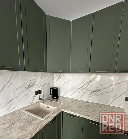 Сдаётся: квартира. Кол-во комнат: 1 Общая площадь квартиры: 35м² Этаж: 3/9 Район: Калининский Донецк - изображение 1