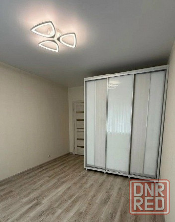 Сдаётся: квартира. Кол-во комнат: 2 (студия) Общая площадь квартиры: 42м² Этаж: 6/9 Ворошиловский Донецк - изображение 5