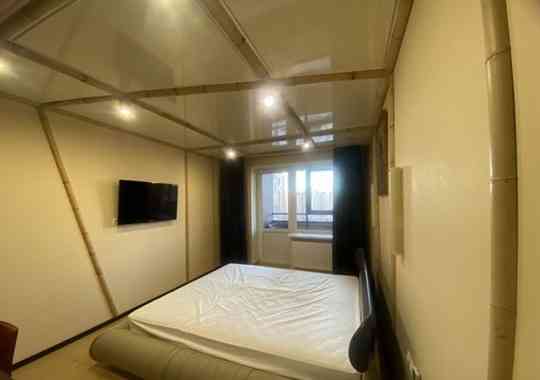 Сдаeтcя 2-x комнатная квартира c дизайнeрcким peмонтом. Ворошиловский район Донецк