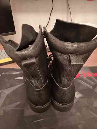 Продам 2 пары берц новые 1500р Донецк