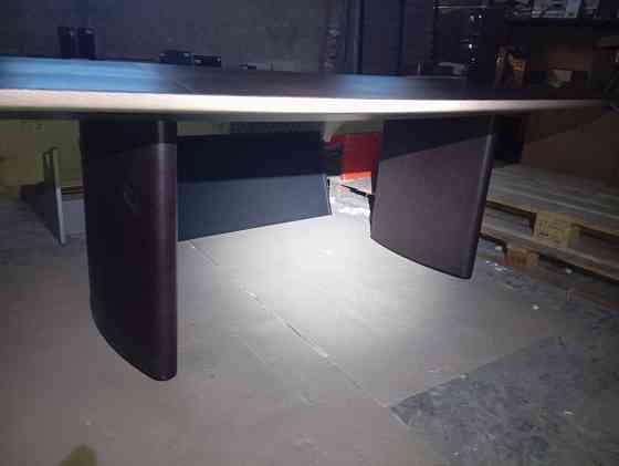 Стол руководителя кожаный Италия Донецк