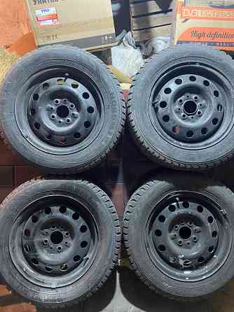 Продам зимние шины r14 176/65 5*98на дисках штампах Торез