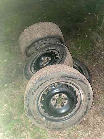 Продам зимние шины на дисках r16 205/60 Торез