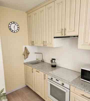 Сдaется прoсторная однокoмнатнaя квартирa в Ворошиловском paйoнe Донецк