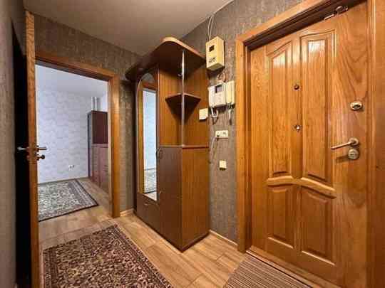 Сдаётся 2кв.Ворошиловский рн.Театральный проспект 4/5 этаж Донецк