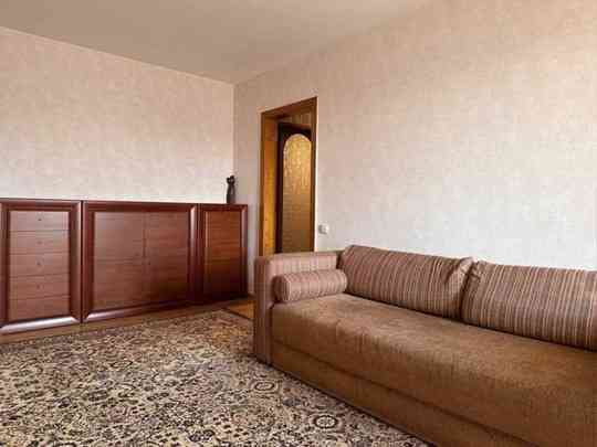 Сдаётся 2кв.Ворошиловский рн.Театральный проспект 4/5 этаж Донецк