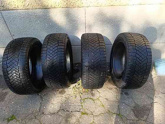 Резина Pirelli Ice Zero FR R17 Донецк