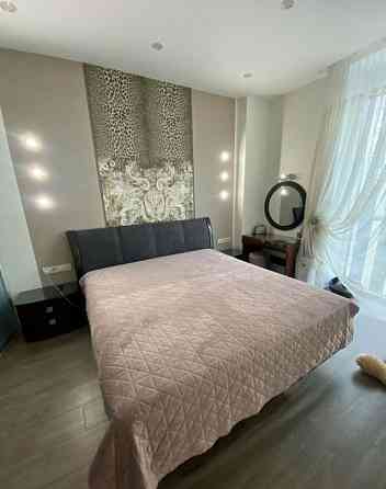 Сдам отличную 2-комнатную квартиру 72 м2 Донецк