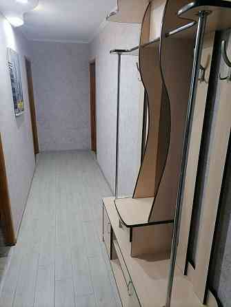 Сдается: трехкомнатная квартира Пролетарский район, рынок Объединенный Донецк