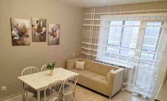 Сдается: Двухкомнатная квартира Микрорайон Широкий Донецк