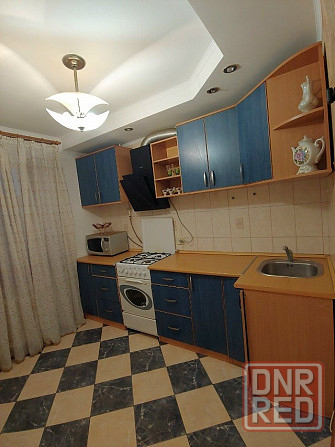 Аренда однокомнатной квартиры в Ворошиловском районе, Крытый рынок. На длительный срок. Донецк - изображение 2