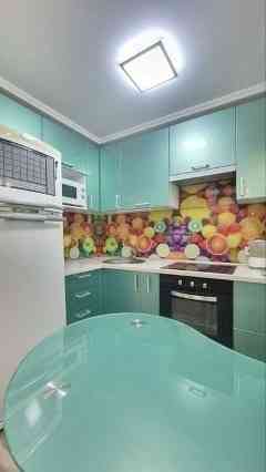 Сдаётся 2кв.Калининский рн.2/5 этаж.Общая площадь Донецк