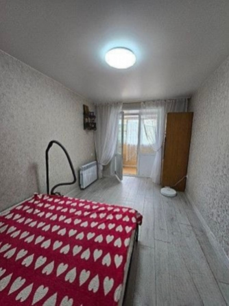 Продажа 3-комнатной крупногабаритной квартиры 2/2, в г. Макеевка, ц Городской район, Макеевка