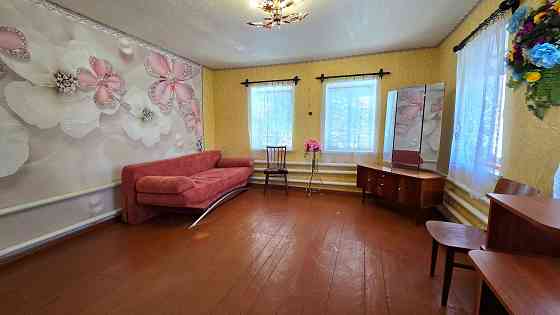 Волноваха, хороший дом с газом, водой, гаражом на участке земли 17 соток, срочно продаю 1.7 млн руб Волноваха