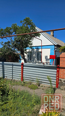 Волноваха, хороший дом с газом, водой, гаражом на участке земли 17 соток, срочно продаю 1.7 млн руб Волноваха - изображение 1