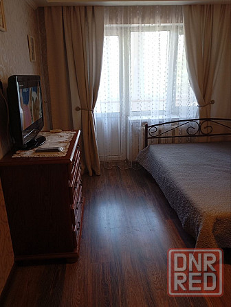 сдам посуточно 1-к.кв. Ленинский пр-т Оцкб. вода 24/7 6000 руб Донецк - изображение 1