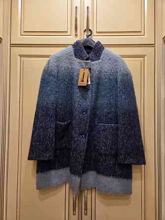 Продам женское полупальто Донецк