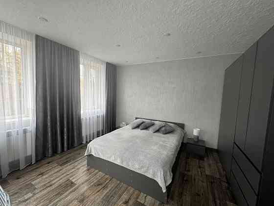 Байдукова, 101м, 5 соток, новый ремонт Донецк