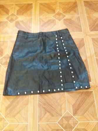 Продам юбку черную экокожа р. 40-42 Донецк