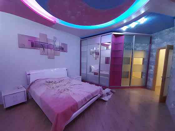 сдам стильную, яркую 3к 135м2 элиткласса в новострое по Постышева Донецк