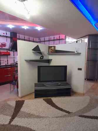 сдам стильную, яркую 3к 135м2 элиткласса в новострое по Постышева Донецк