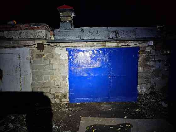 Продам гараж в центре Донецка с рабочим камином Донецк