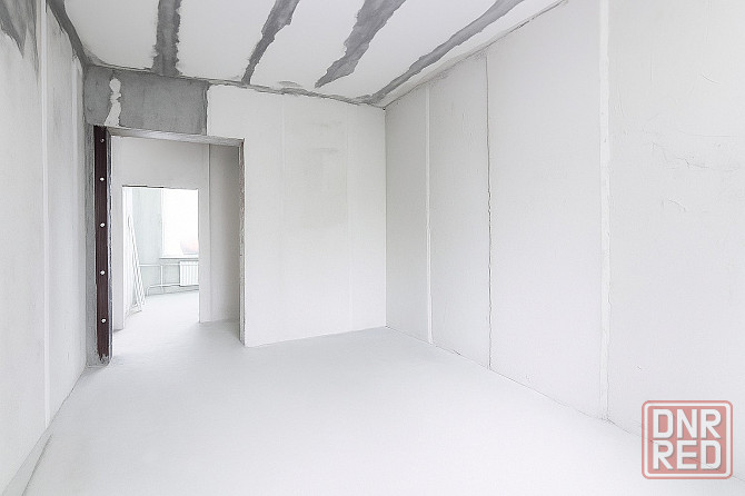 Продается двухкомнатная квартира в центральном районе Мариуполь - изображение 1