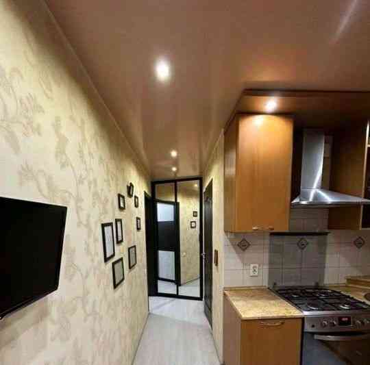 Сдам просторную двухкомнатную квартиру в центре города Донецк