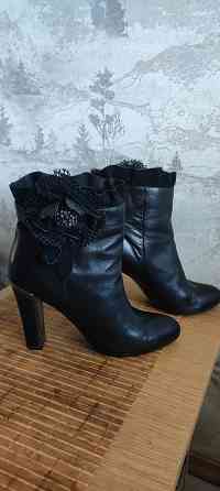 Продам ботинки демисезонные Донецк