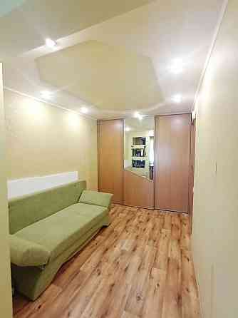 Продается  2 -комнатная квартира, с кухней -студией Мариуполь