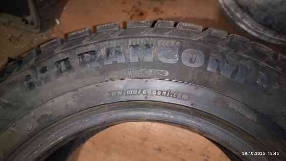 Продам зимнюю резину 215/65R16 Донецк