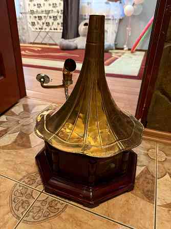 Виниловый проигрыватель Донецк