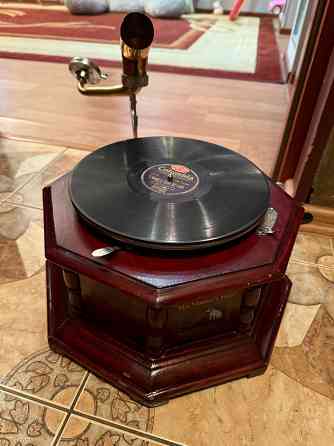 Виниловый проигрыватель Донецк