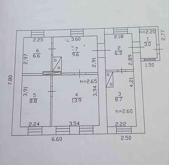 Продам дом в Ленинском районе с гаражом. Донецк