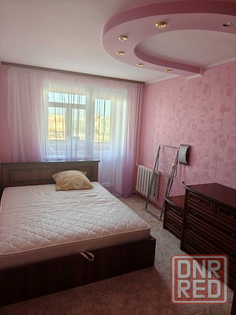 Сдаётся шикарная трёхкомнатная квартира в Будённовском районе по улице Багратиона. Донецк - изображение 2