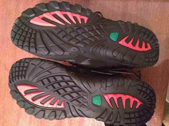 Новые демисезонные кроссовки Karrimor Макеевка