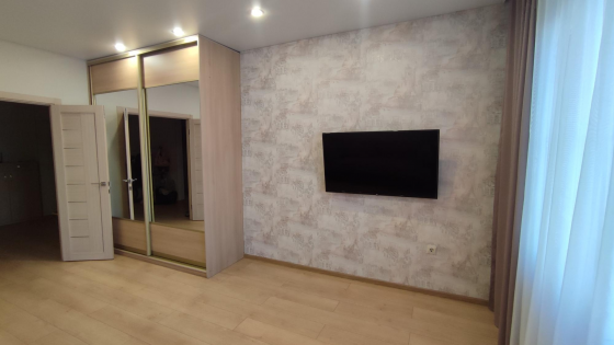 Сдаётся евро студия Мясокомбинат Донецк