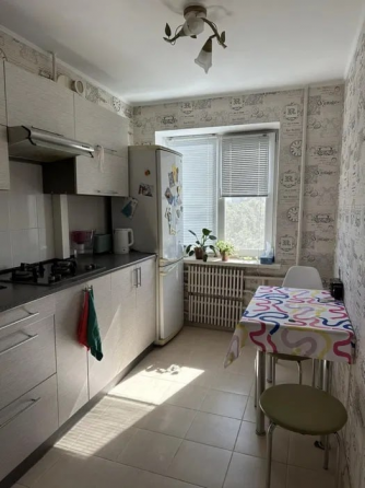 Сдаётся: 1 комнатная квартира на длительный срок Донецк